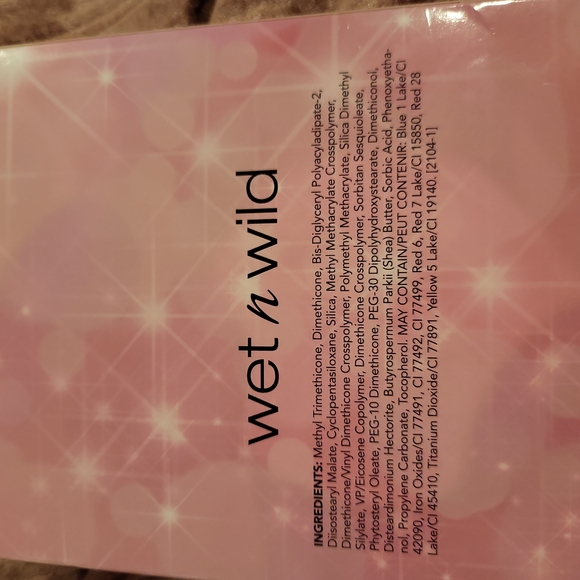 Wet n Wild Mega Cushion Lipstick Gift Set of 3 - Picture 2 of 3